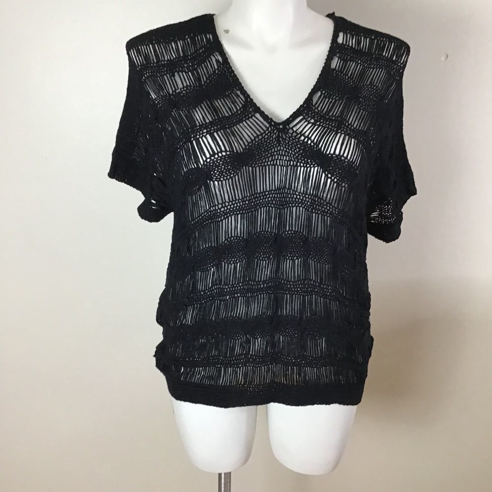 BCBGMaxAzria black cap sleeved sweater size large.